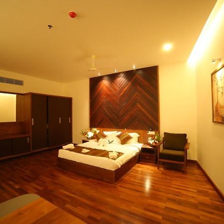Woodies Bleisure Hotel 코지코드 외부 사진