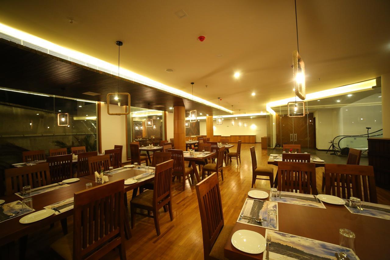 Woodies Bleisure Hotel 코지코드 외부 사진